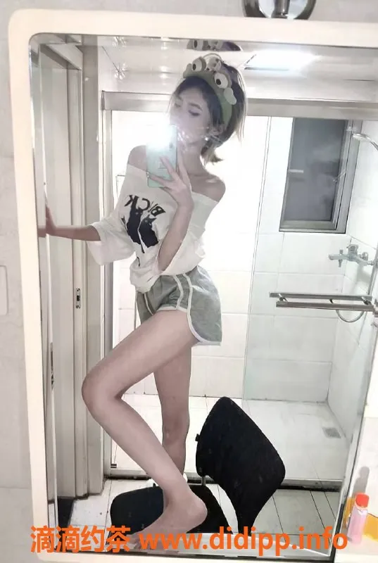 成都楼凤-武侯区小心，颜值9.0服务超赞，课时费仅6/10