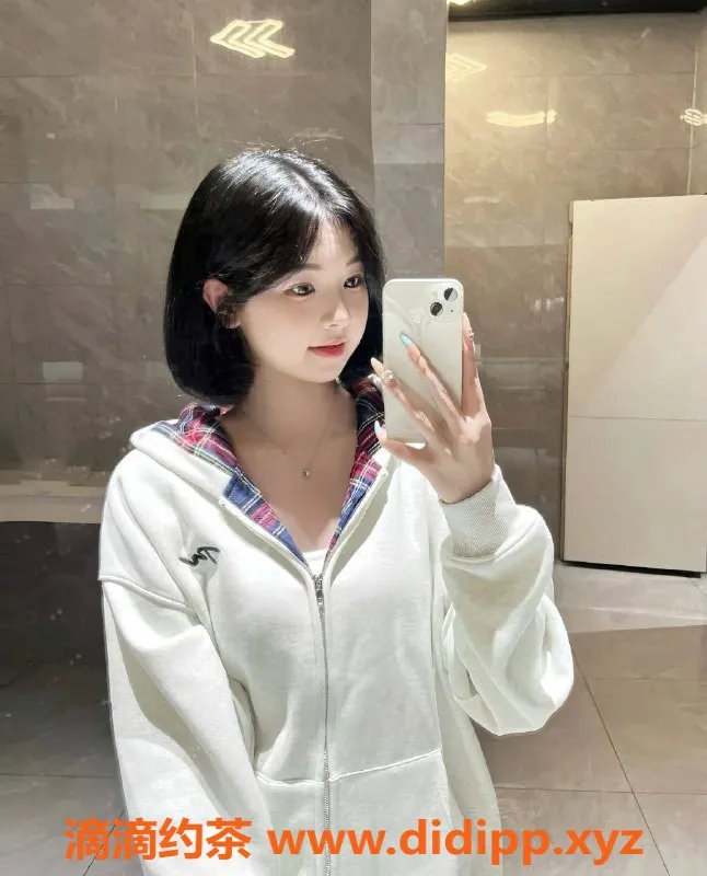 北京楼凤-燕郊姐妹花“宝宝”和“贝贝”亲密互动