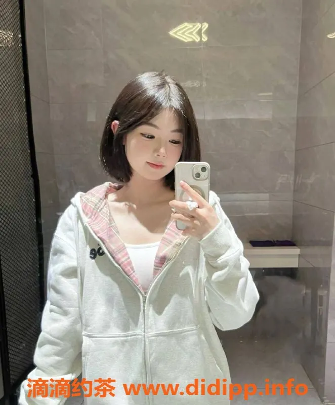 北京楼凤-燕郊姐妹花“宝宝”和“贝贝”亲密互动