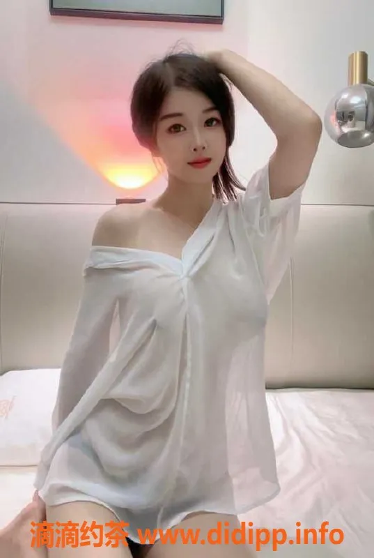 深圳楼凤资源信息,深圳罗湖性感女神糖糖，162cm，34C，超值服务