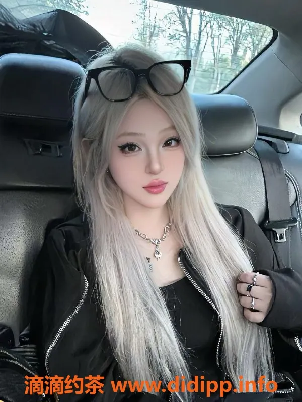 杭州楼凤-萧山区彤彤，1200P，热情服务，嫩妹陪浴