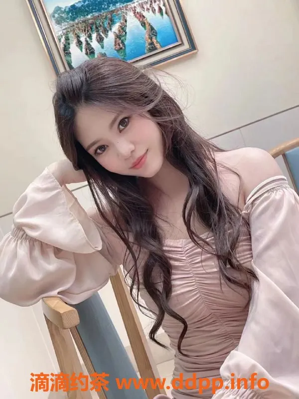 广州楼凤-白云嫩妹依依，水费700/1300，尽享服务！