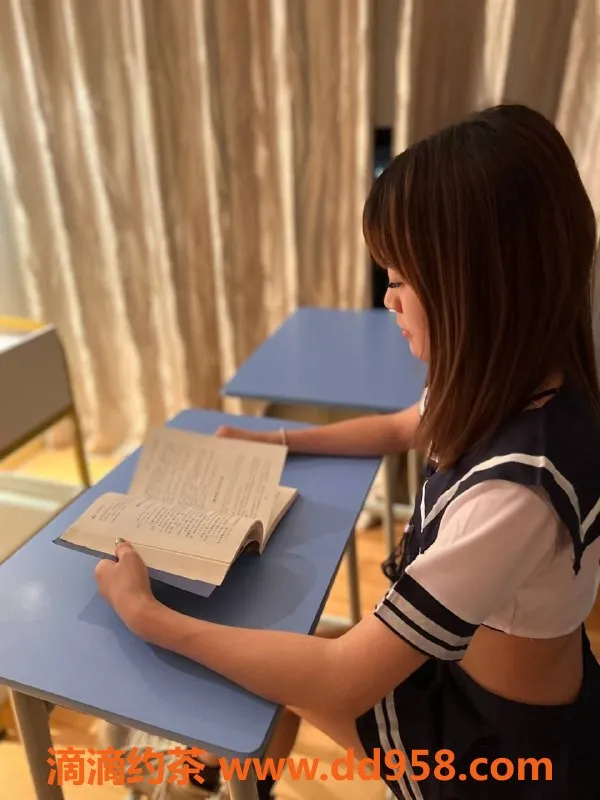 广州楼凤资源信息,广州野猫李糖糖，SM与丝足体验