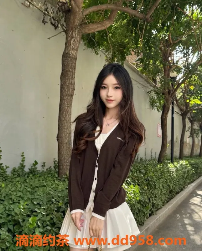 赣州楼凤-章贡嫩妹情儿，169cm，乳量巨大，服务全开