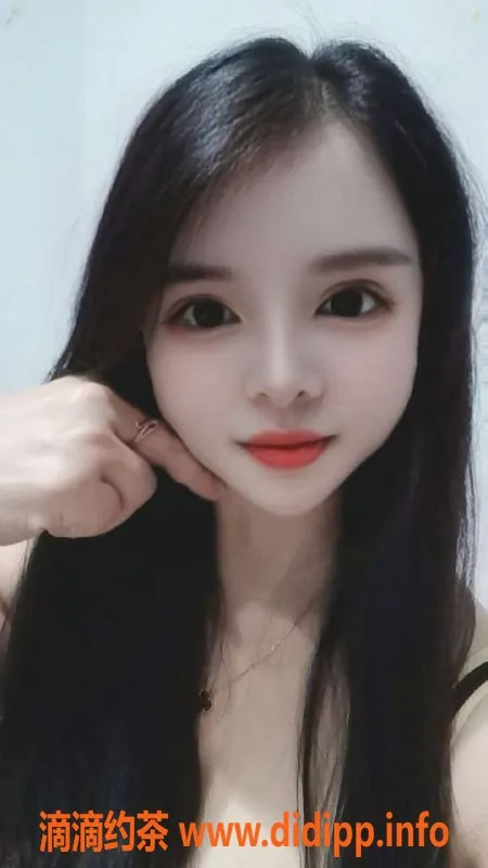 深圳楼凤-龙岗优优：26岁 160cm 50kg 36B服务一流