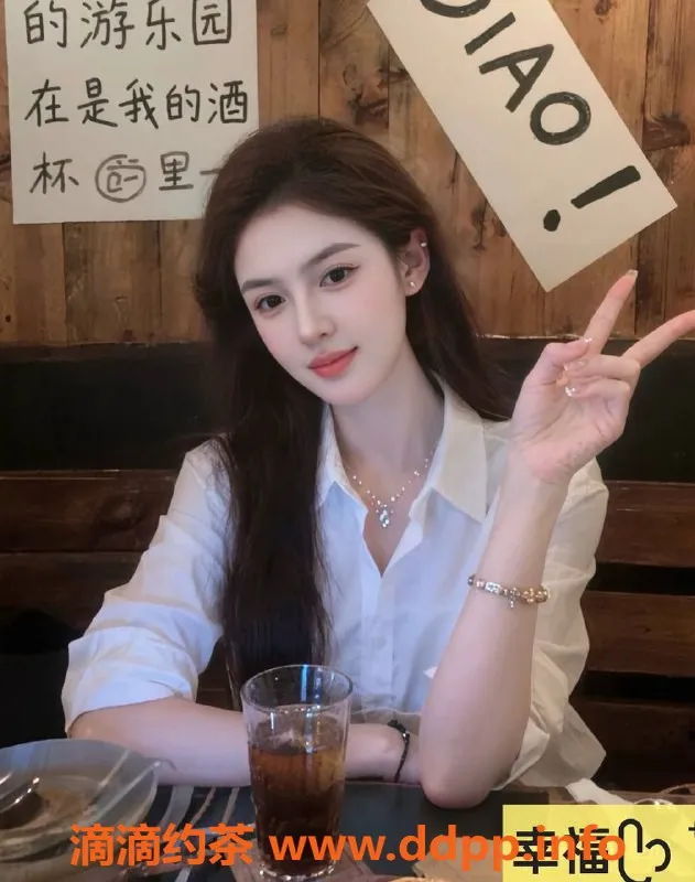 广州楼凤-天河区甜美长腿艺名芸汐，800-1500元服务