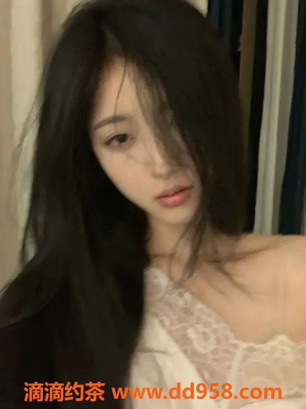 杭州楼凤-甜美声音大一学生，165/89，服务多样