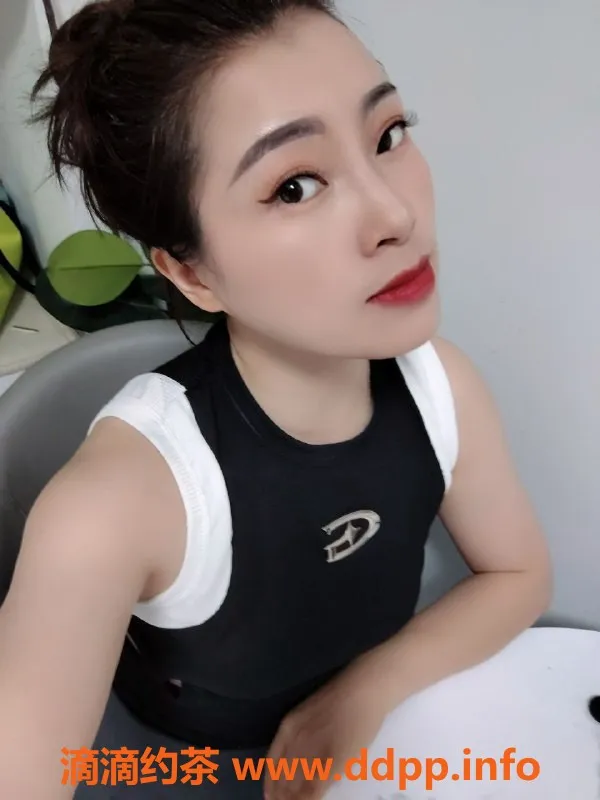 成都楼凤-金牛区紫霞女王，身材出众的少妇车