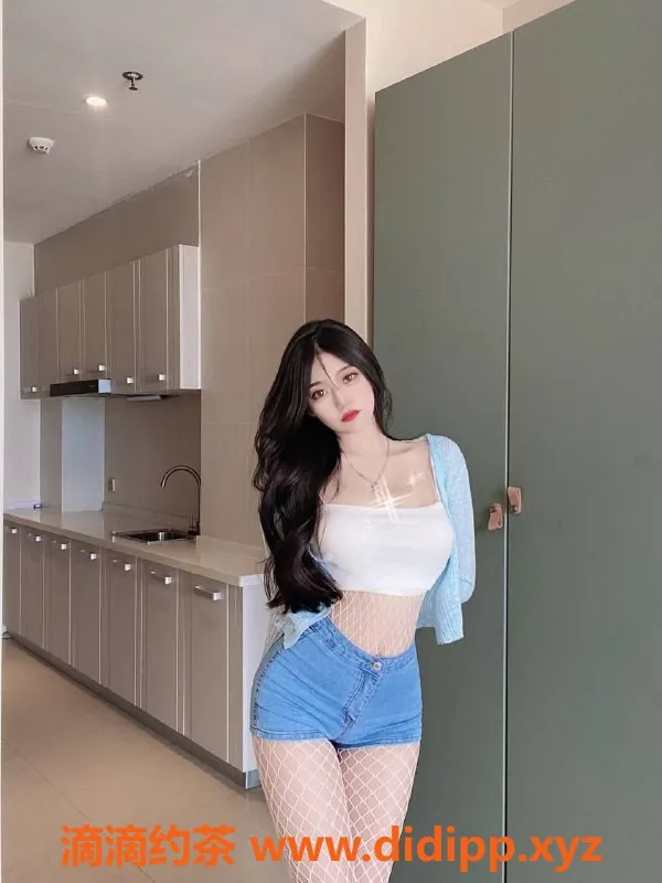 成都楼凤-武侯区霜霜#1115，御姐风格一见倾心