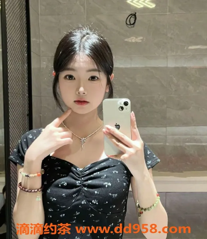 广州楼凤-广州白云嫩妹欢欢，20岁165cm，仅需500起