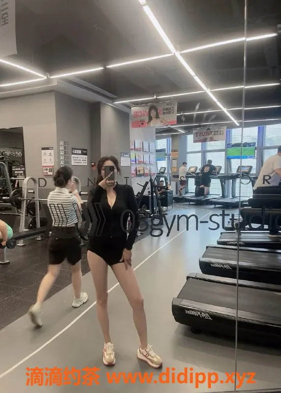 深圳楼凤-深圳夏天，700元享受激情服务