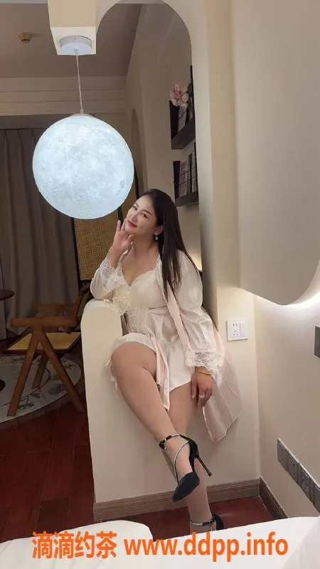 重庆楼凤资源信息,重庆南岸杉杉，29岁D杯女伴，159/63，舒适服务等你来试