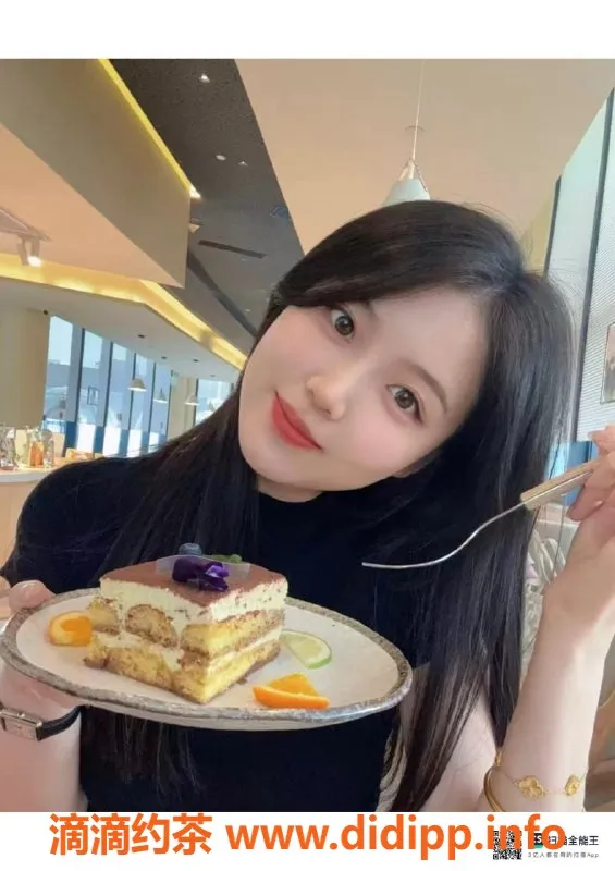 赣州楼凤-肤白貌美敏敏，163cm，48kg，36C，星级服务