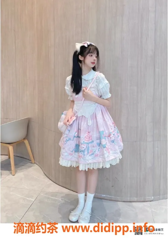 赣州楼凤-18岁曼曼，身高162，超紧致极品服务