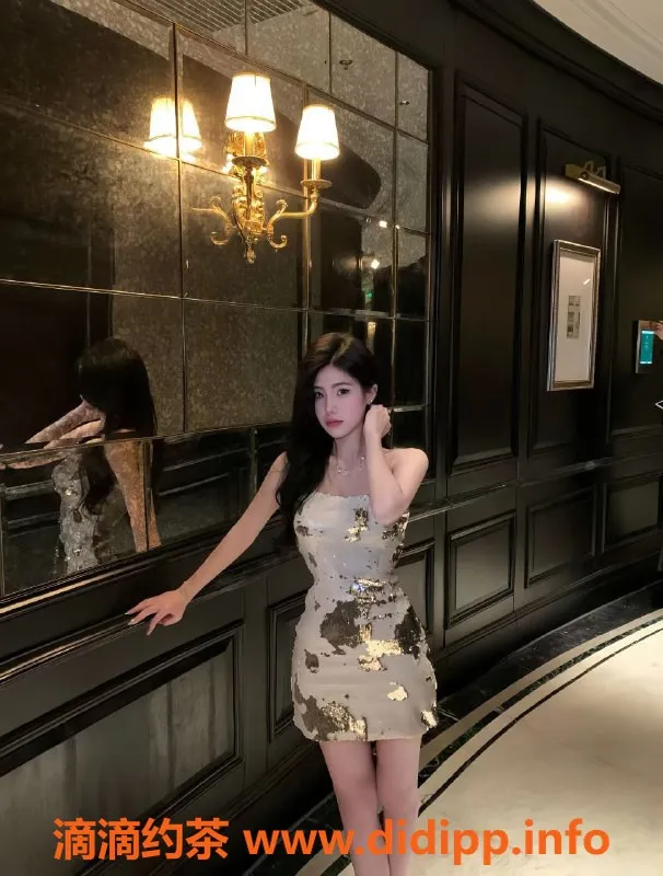 杭州楼凤-小狐妮✨21岁大三学生 身高168cm 纯欲可甜