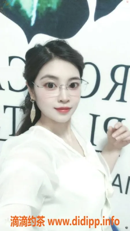 北京楼凤-丰台区 菲菲 30岁娇媚少妇 释放天性