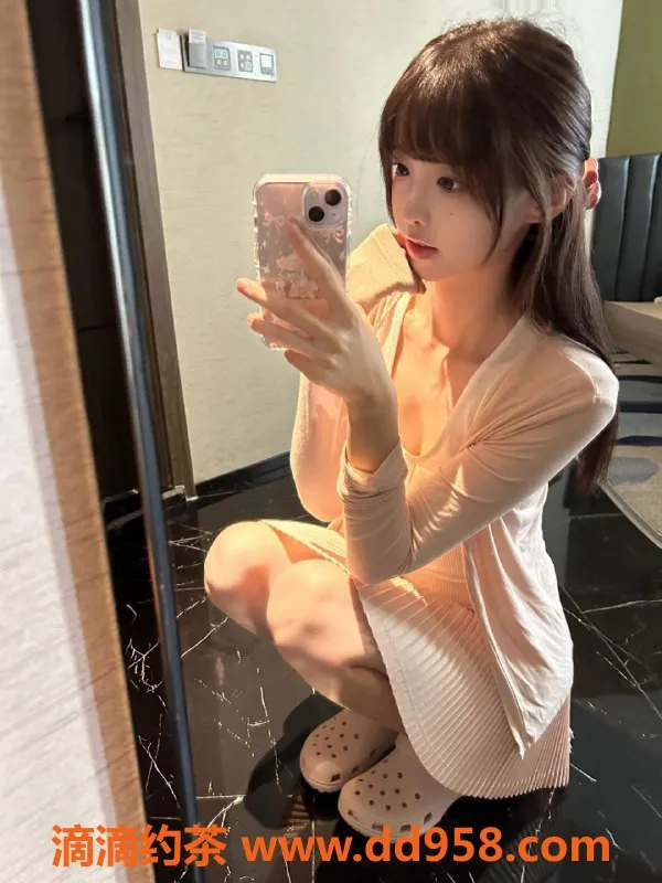 广州楼凤-海珠区20岁女大学生昕璐，身高164，清新可人