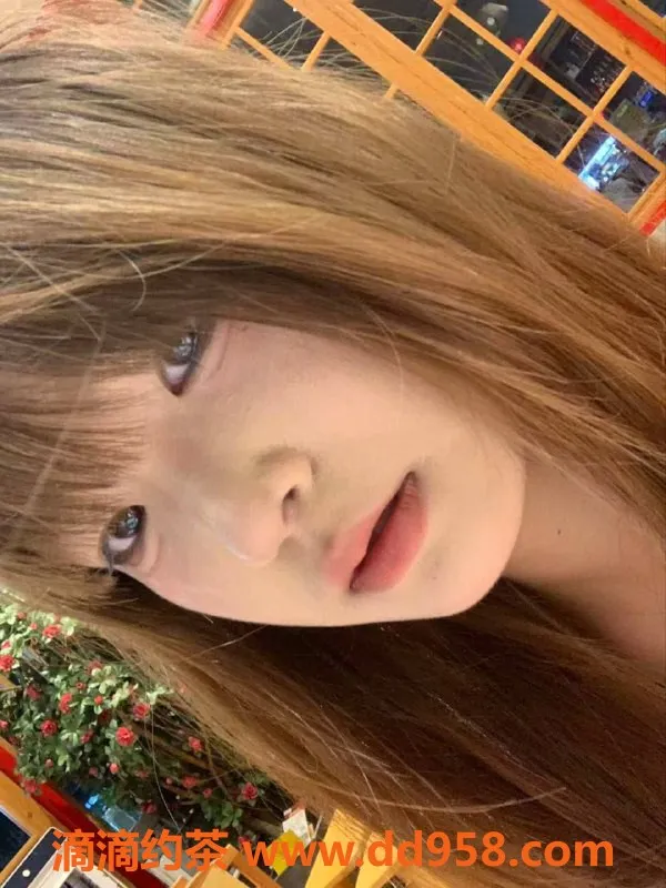 成都楼凤-武侯区千喜，22岁嫩妹，服务项目丰富