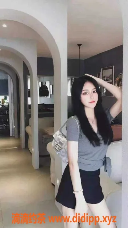广州楼凤-海珠丁丁，26岁168大长腿，400元起