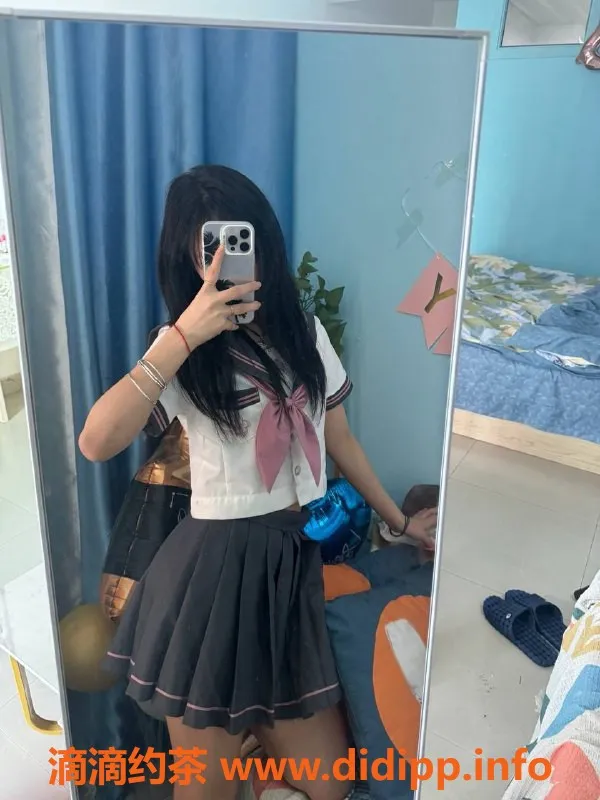 惠州楼凤-江北佩佩，身高165，18岁，6p服务等你来体验