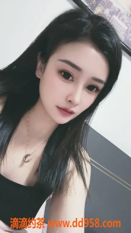 常州楼凤-常州迷人小妹，身高165，年龄20，服务贴心