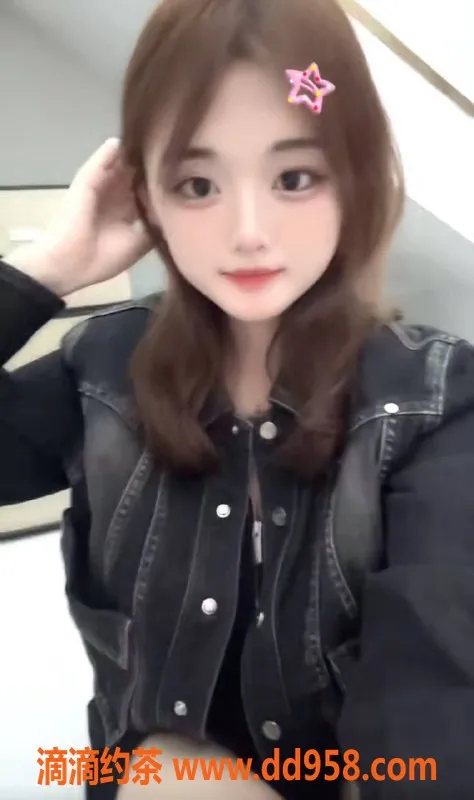 常州楼凤-常州嫩妹云云，19岁158cm超颜值，600元体验！