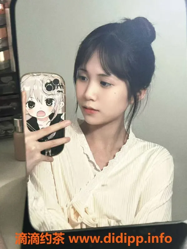 常州楼凤-常州花花，身高168，21岁，800元服务