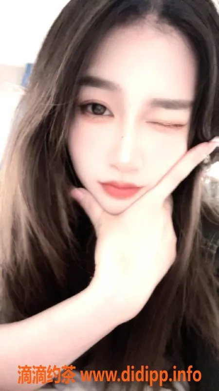 东莞楼凤-大朗紫萱，700元体验完美服务