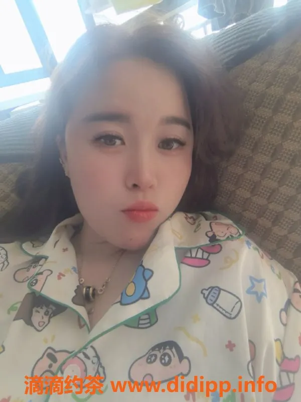 温州楼凤-鹿城猫柒，颜值超高，身材比例完美