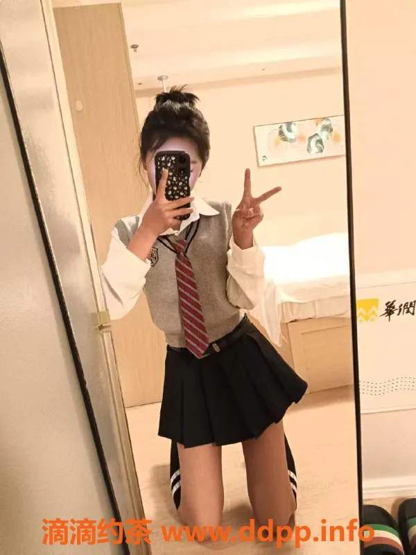 南通楼凤资源信息,崇川区小凡，166身高，18岁可教萌妹