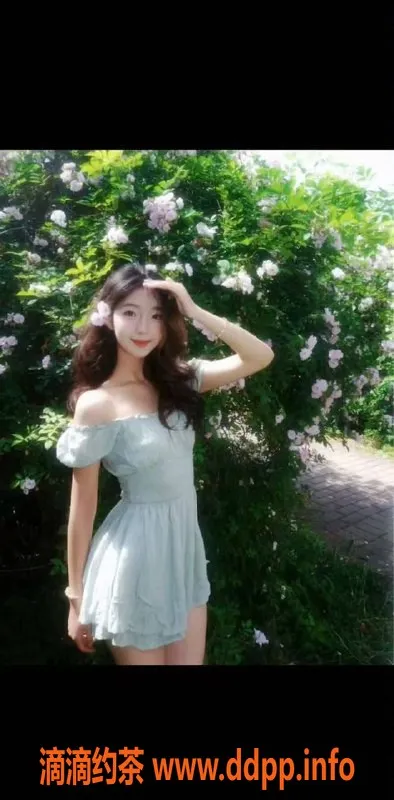 常州楼凤-常州乐乐，22岁168cm，44斤清纯美少女