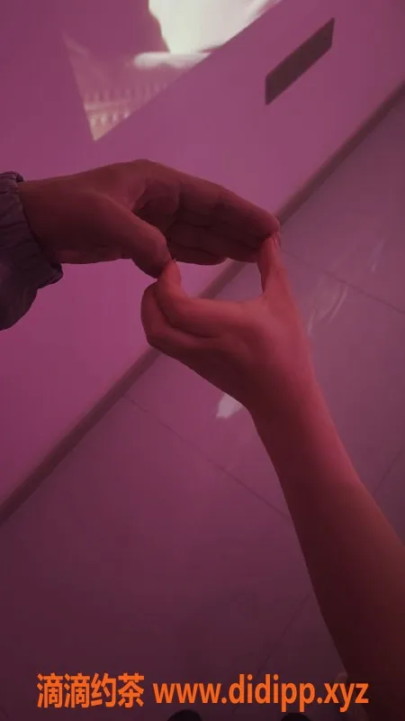 常州楼凤资源信息,天宁区微胖嫩妹颜儿，陪聊洗澡玩得开心