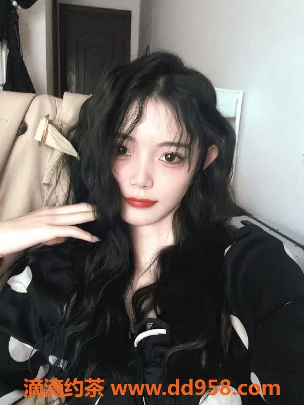 常州楼凤资源信息,常州小凤，23岁163高，600P起，无套路服务