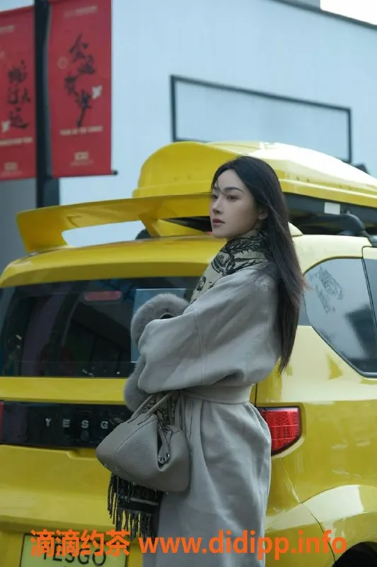 常州楼凤-常州木子24岁173cm，胸围B，800元起服务