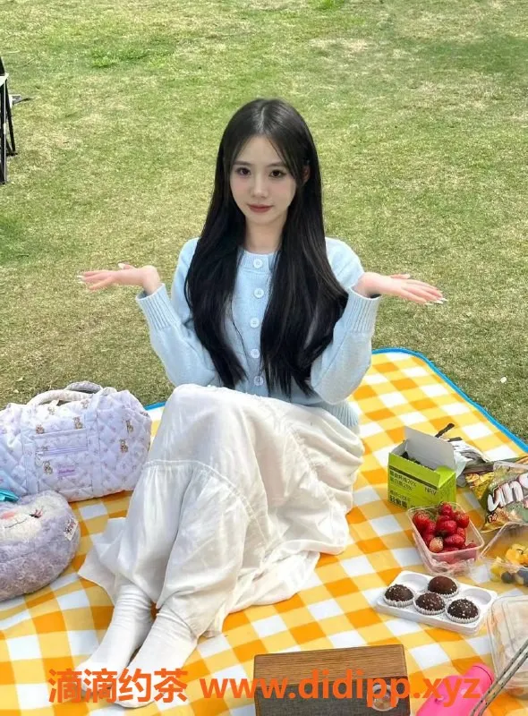 杭州楼凤-晚晚20岁，164cm，43kg，1100元活力体验