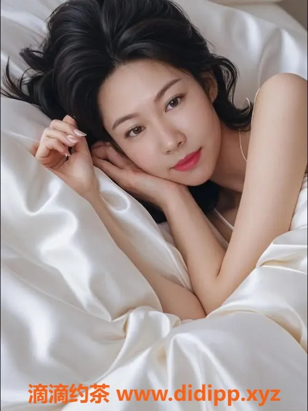 中山楼凤-坦洲晶晶29岁，38D美胸服务，500起价