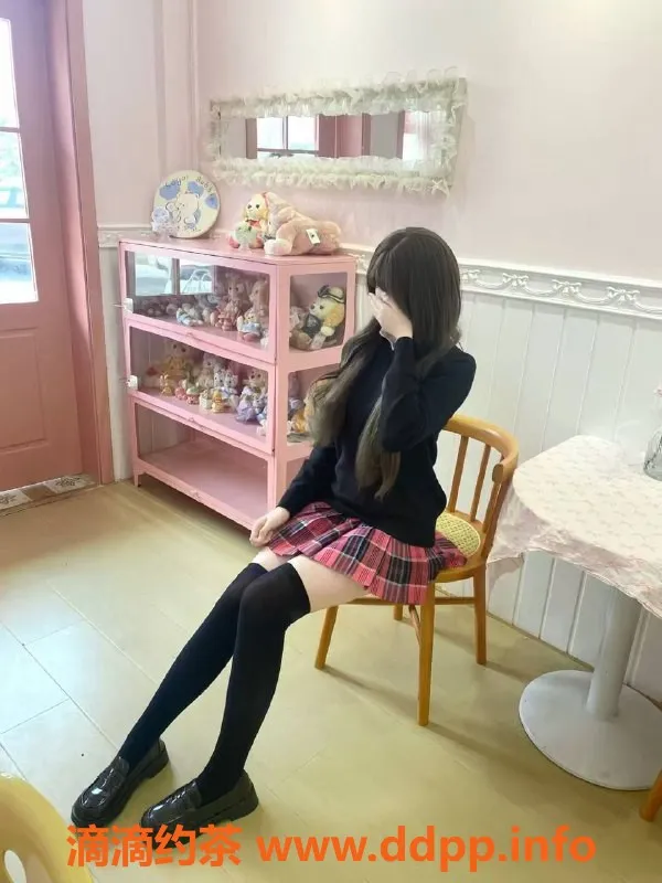 常州楼凤-常州小雪 19岁168身高 600P超值服务