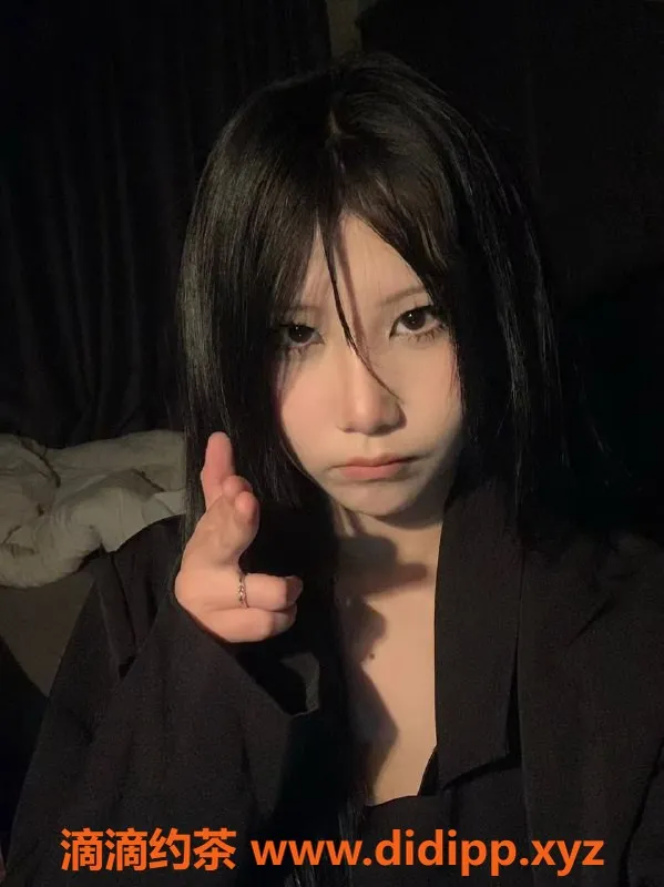 常州楼凤-常州咪咪，19岁，身高164，胸围C，800起