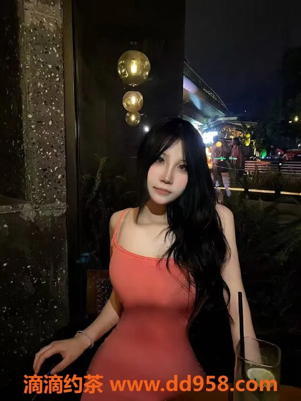 常州楼凤-常州咪咪，19岁，身高164，胸围C，800起