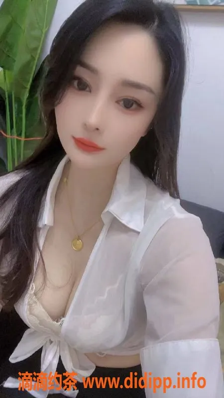 湛江楼凤-园园，迷人职业伴侣，尽享绝佳服务