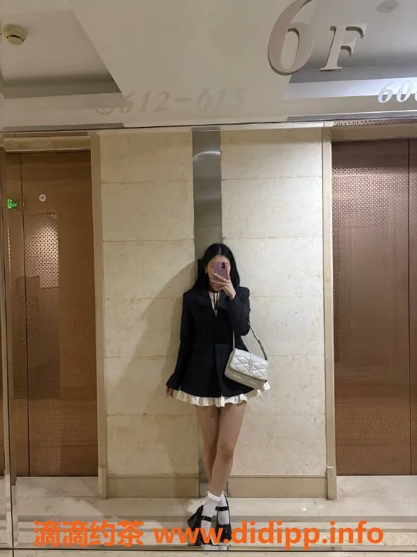 惠州楼凤-江北小白，24岁C罩杯，课时700起