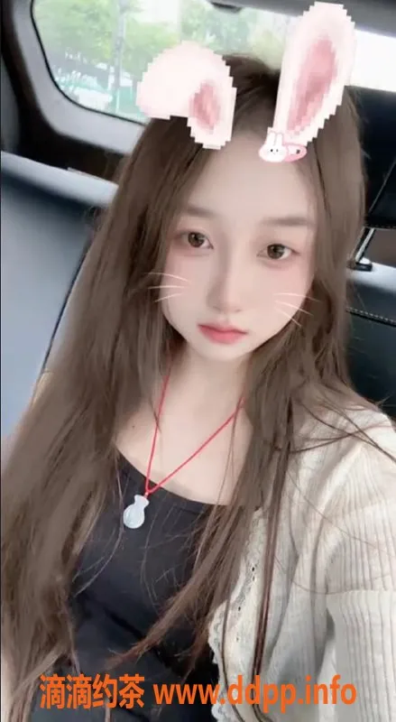 湛江楼凤-湛江小雪19岁，身高162，服务灵活，海鲜体验