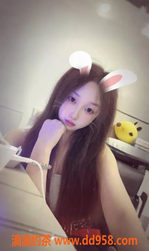 湛江楼凤-湛江小雪19岁，身高162，服务灵活，海鲜体验