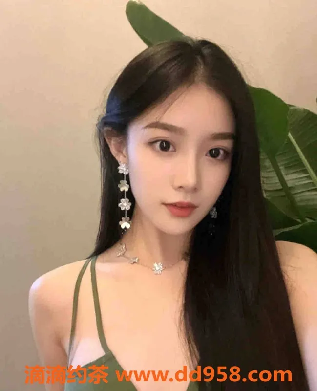 常州上门服务-重庆173cm女神山茶花，88斤热情服务