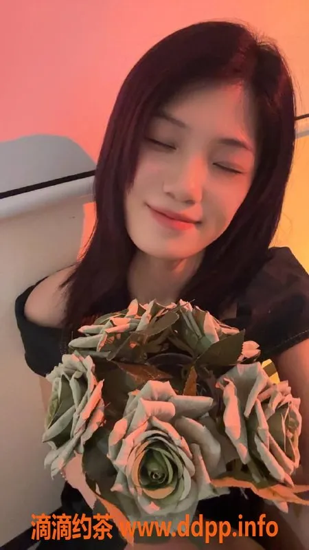 广州楼凤-海珠赤岗怡宝，洗吹做服务，价格600p起