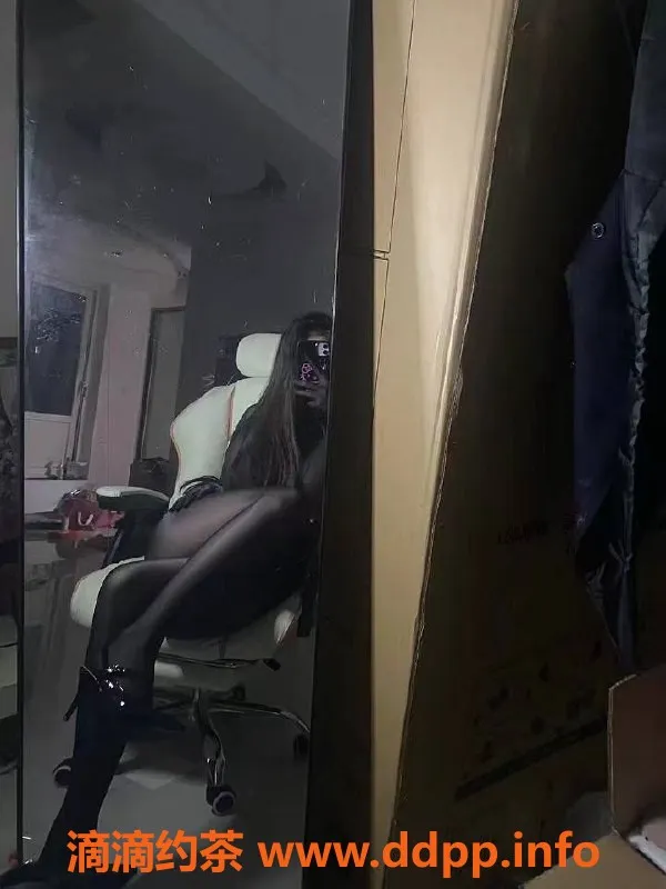 青岛楼凤-青岛诺诺，性感反差女王等你来约！