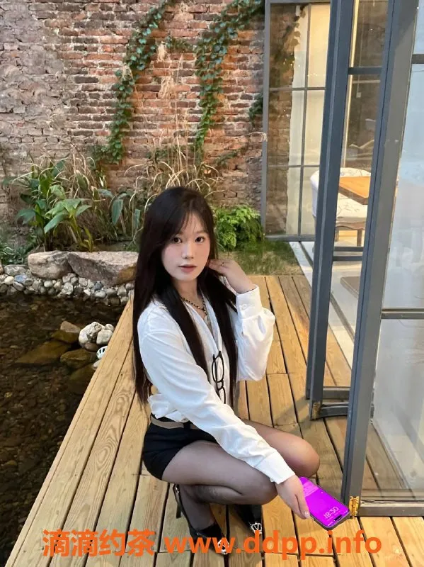 惠州楼凤-江北薏米，20岁B罩杯，课时700元起