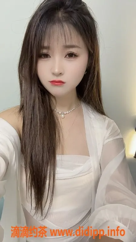 温州楼凤-鹿城花花，半套398元，进店选人体验！