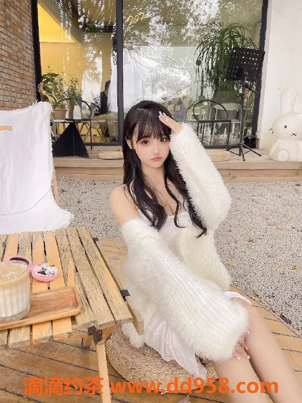 常州外围-常州山茶花，88斤素颜JK妹子等你来撩