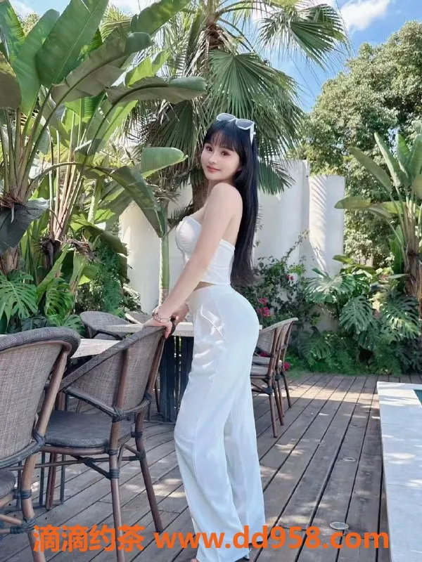 兰州楼凤-兰州楚楚，白肤无纹身，欢迎调教